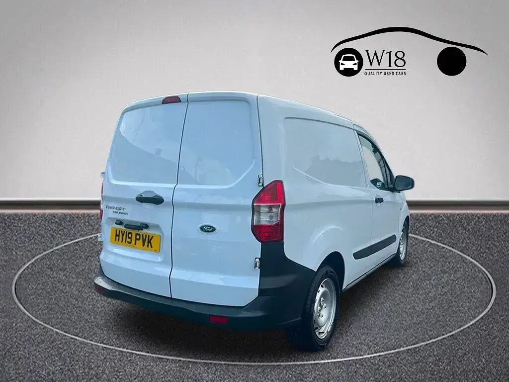 Used Ford Transit 75 HP (55 kW) 2019 White Van
