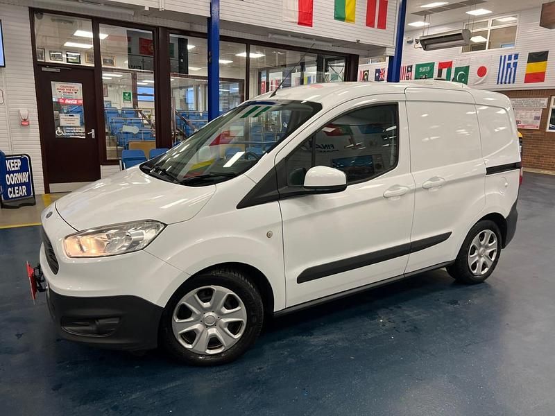 Used Ford Transit Trend 75 HP (55 kW) 2016 White Van