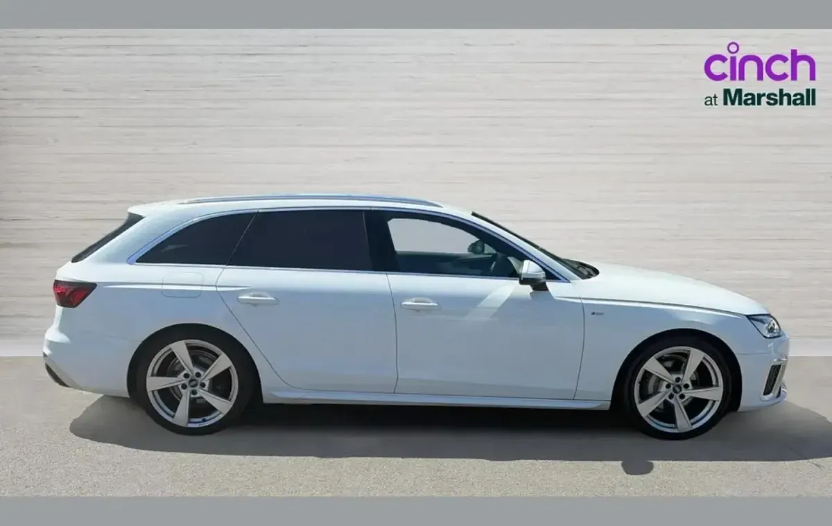 Used Audi A4 S-Line 204 HP (150 kW) 2024 White Estate