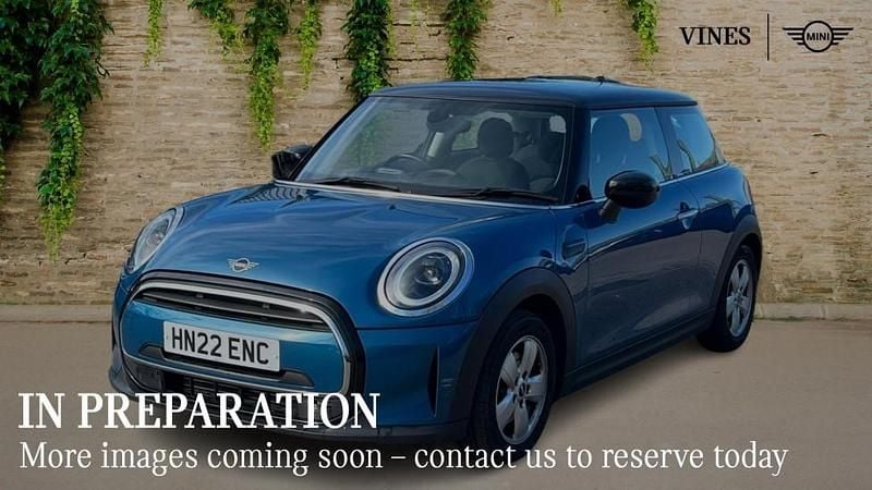 Used Mini Cooper Classic 134 HP (98 kW) 2022 Blue Hatchback
