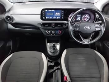 Used Hyundai i10 SE 67 HP (49 kW) 2023 Black Hatchback