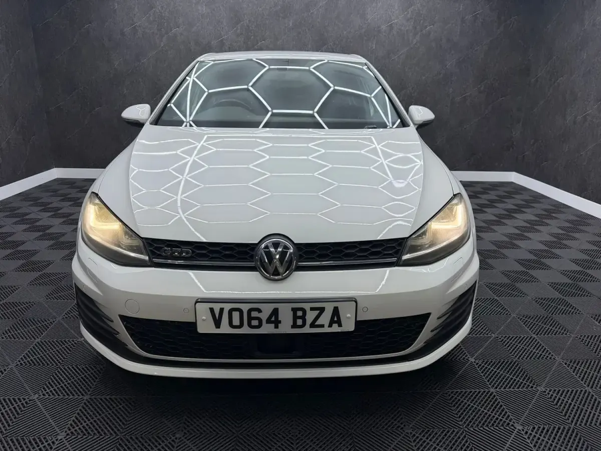 Used VW Golf VII GTD 2014 White Hatchback