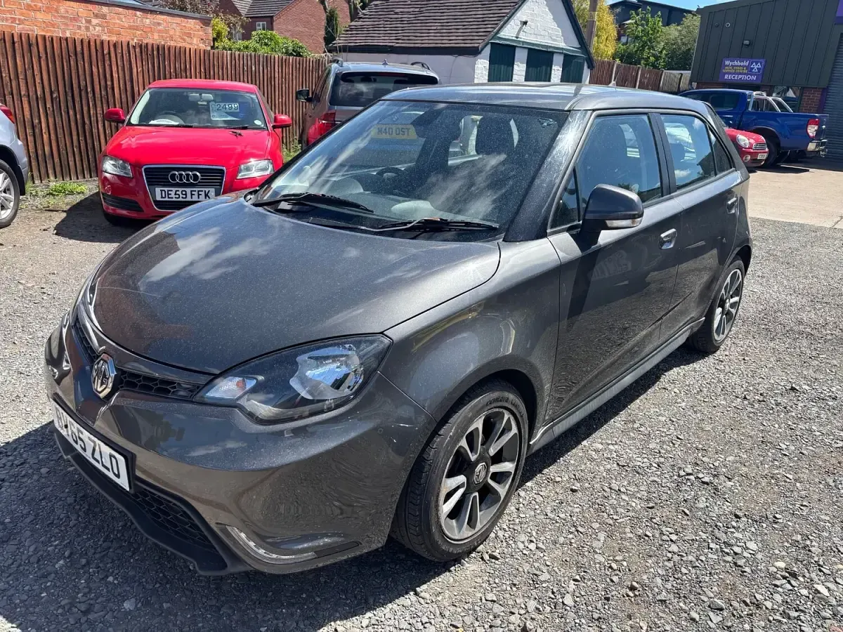Used MG MG3 106 HP (77 kW) 2015 Grey Hatchback