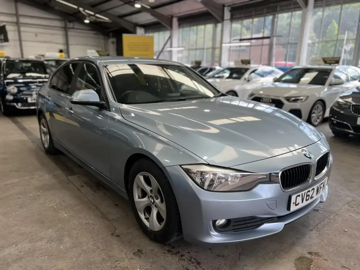 Used BMW 320 Efficient Dynamics 161 HP (118 kW) 2012 Blue Sedan