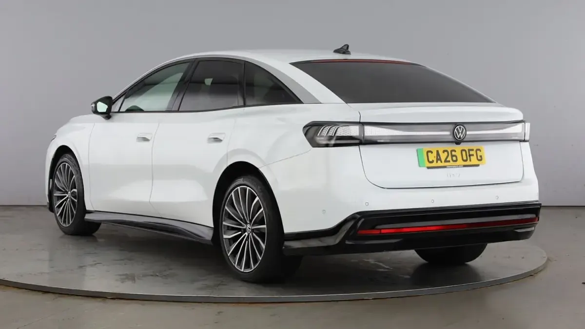 Used VW ID.7 Pro 210 kW (286 HP) 2026 White Hatchback