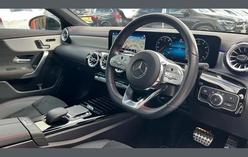 Used Mercedes CLA180 AMG Line Premium Plus 134 HP (98 kW) 2023 White Sedan