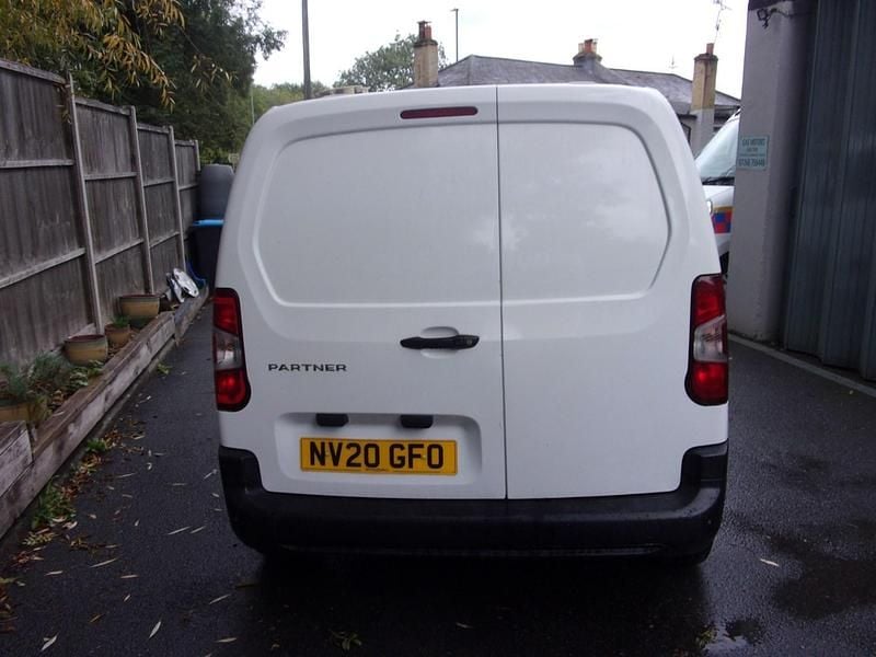 Used Peugeot Partner 2020 White MPV