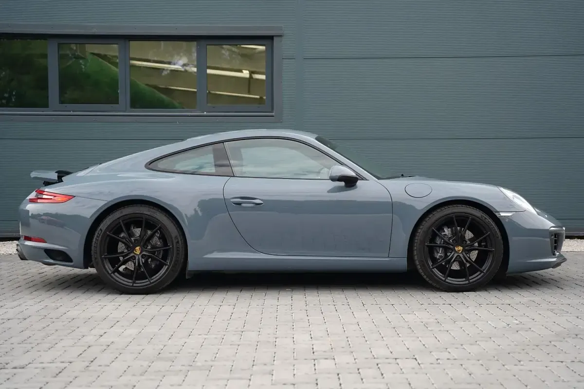 Used Porsche 991 370 HP (272 kW) 2016 Graphite blue Coupe