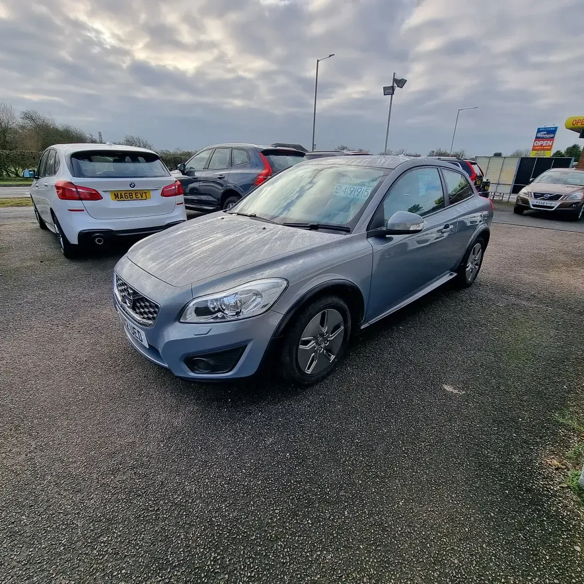 Used Volvo C30 SE Lux 115 HP (84 kW) 2012 Blue Hatchback