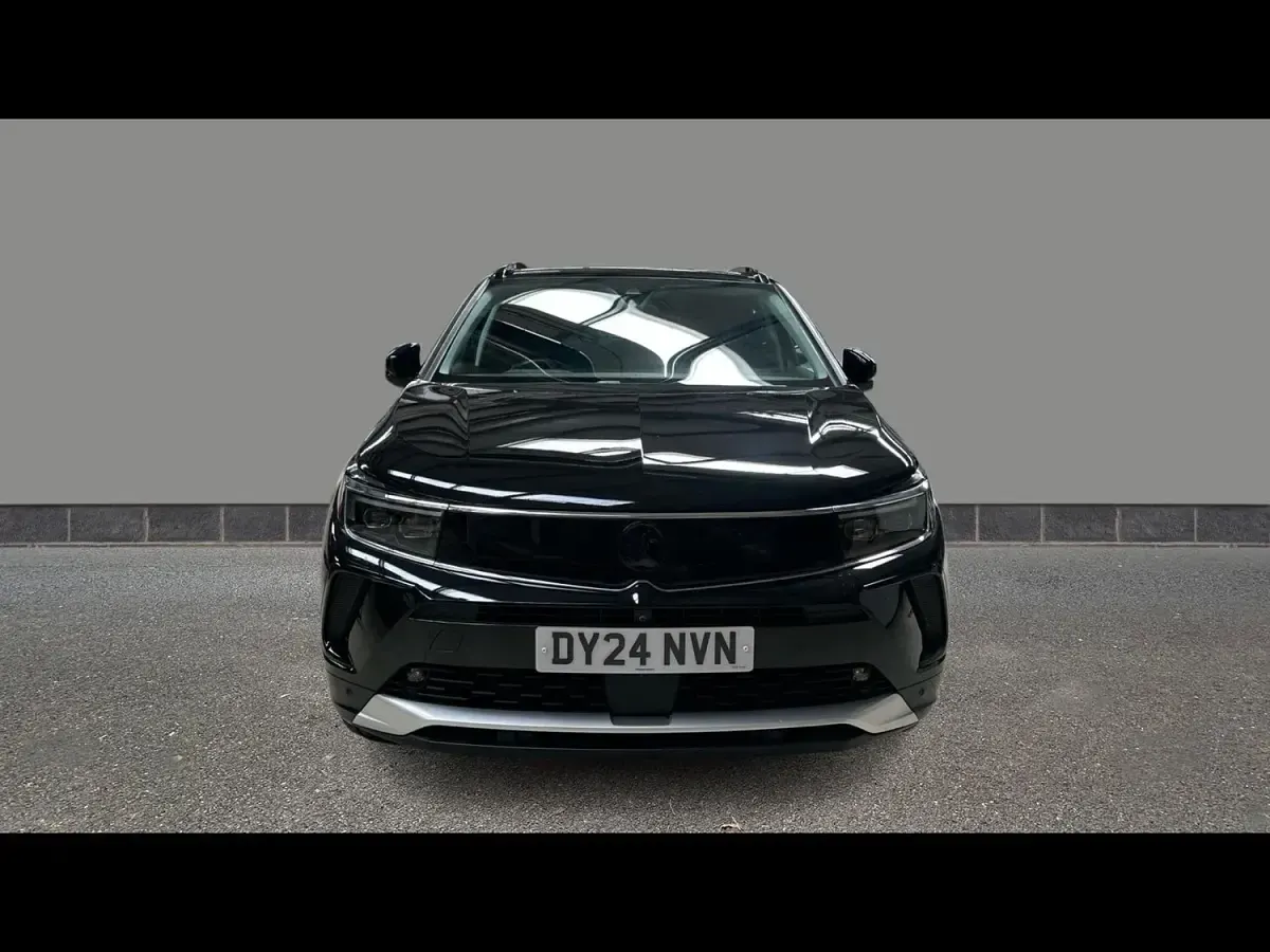 Used Vauxhall Grandland X Ultimate 131 HP (96 kW) 2024 Black SUV
