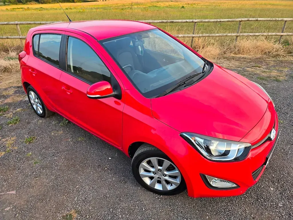 Used Hyundai i20 Active 2013 Red Hatchback