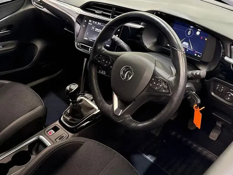Used Vauxhall Corsa Edition 99 HP (72 kW) 2022 Orange Hatchback