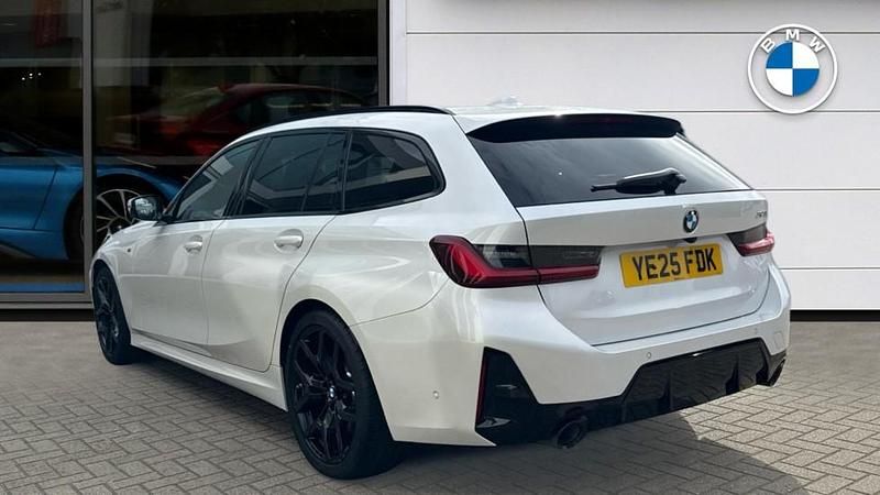 Begagnad BMW 320 M Sport 181 HK (133 kW) 2025 Vit Kombi