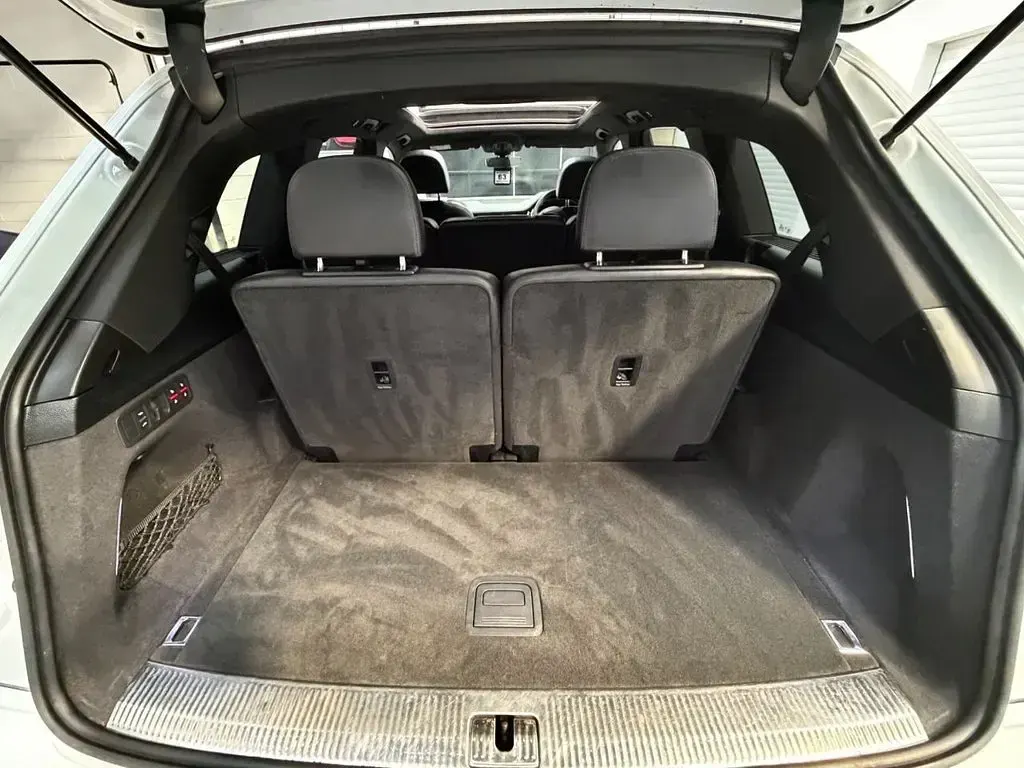 Used Audi Q7 Black Edition 272 HP (200 kW) 2019 White SUV
