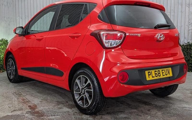 Used Hyundai i10 Premium 88 HP (64 kW) 2020 Hatchback