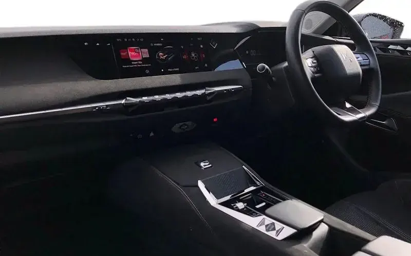 Used DS Automobiles DS4 Performance 225 HP (165 kW) 2022 Black SUV