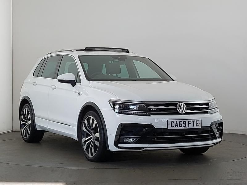 White Used 2019 VW Tiguan R-line SUV | £21,998 (Fair price) - Image 1/4
