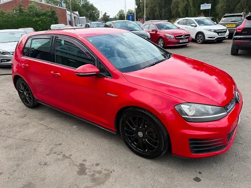 Used VW Golf VII GTD 181 HP (133 kW) 2013 Red Hatchback