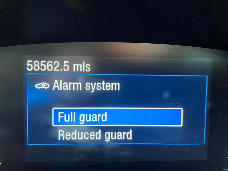 Used Ford Focus Titanium 2018 Silver Estate