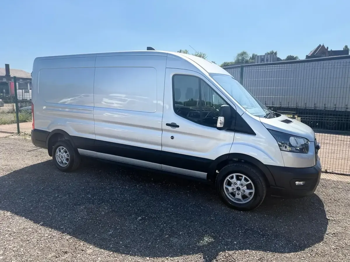 Used Ford Transit Trend 130 HP (95 kW) 2023 Silver Van