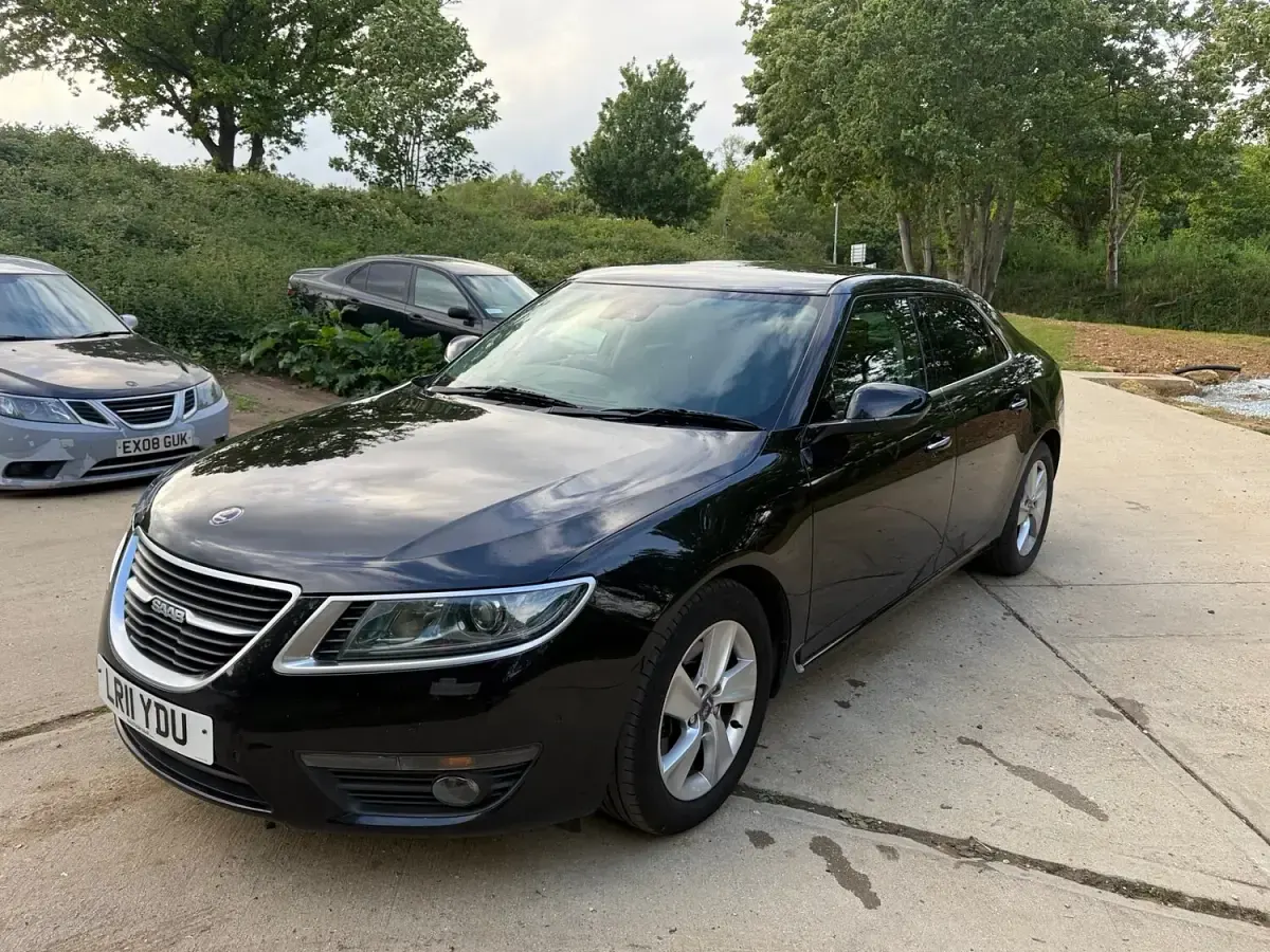 Used Saab 9-5 Vector 220 HP (161 kW) 2011 Black Sedan