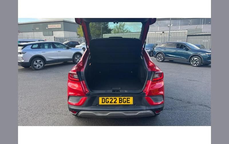 Usado Renault Arkana Version S 143 HP (105 kW) 2022 Vermelho SUV