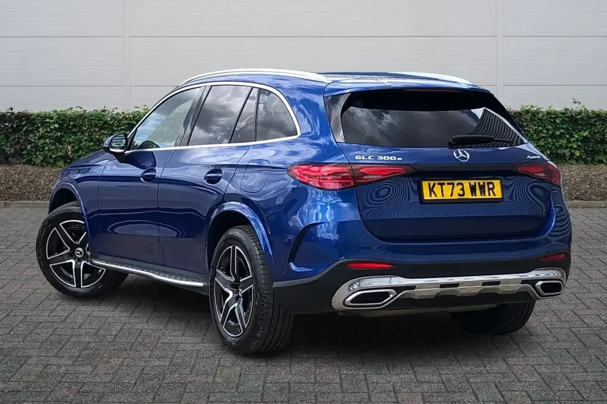 Used Mercedes GLC300e AMG line 2023 Blue SUV