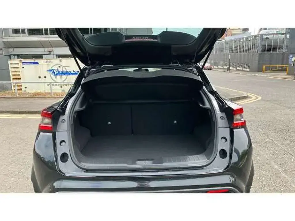 Used Nissan Juke Tekna 114 HP (83 kW) 2025 Black SUV