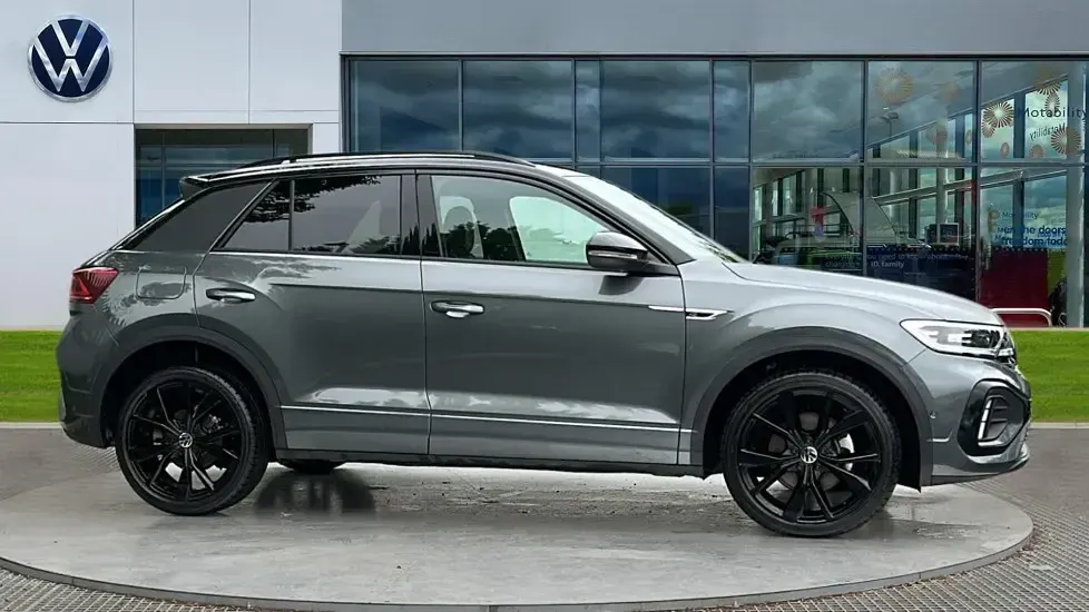 Used VW T-Roc Black Edition 150 HP (110 kW) 2025 Indium grey metallic black SUV