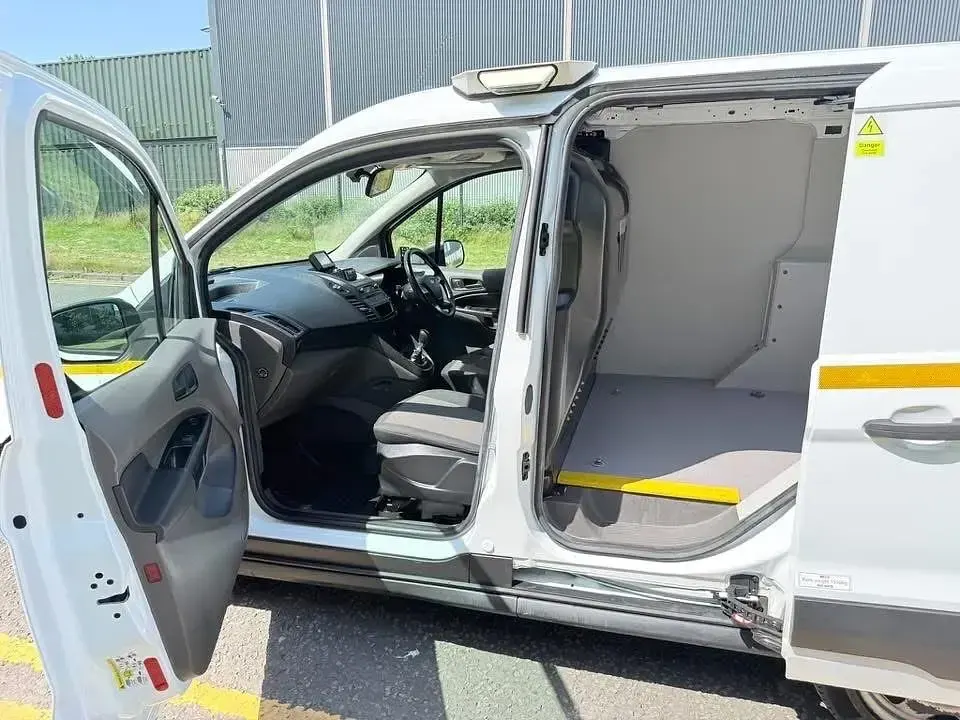 Used Ford Transit 100 HP (73 kW) 2020 White Van