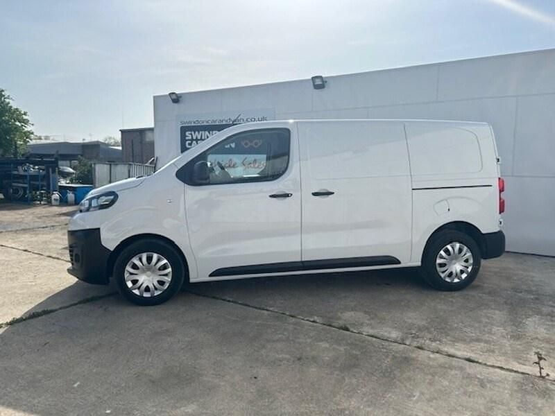 Used Citroën Dispatch 100 HP (73 kW) 2023 White MPV