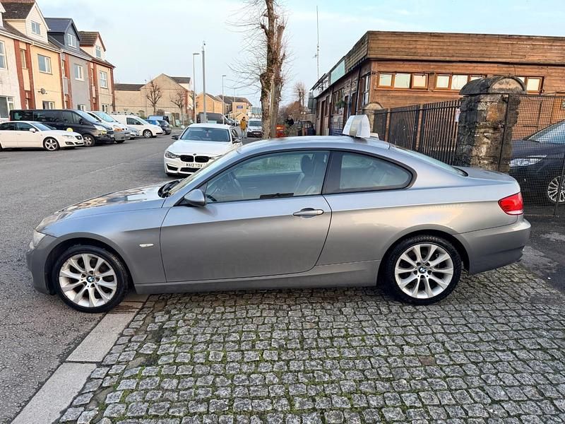 Used BMW 320 174 HP (127 kW) 2007 Grey Coupe