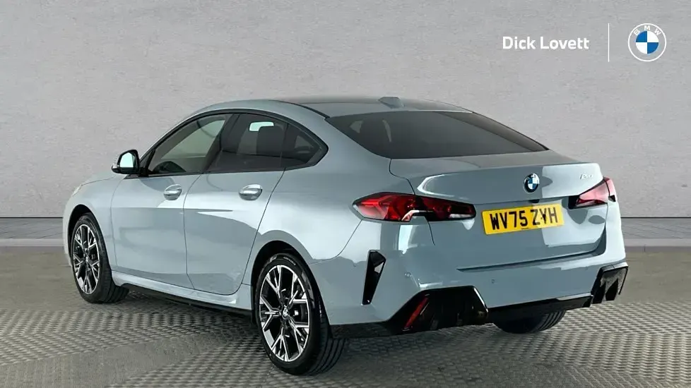 Usado BMW 220 M Sport 168 HP (123 kW) 2026 Cinzento Coupé
