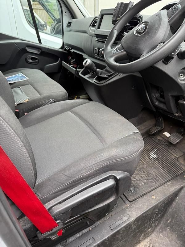 Used Renault Master 145 HP (106 kW) 2022 White Van