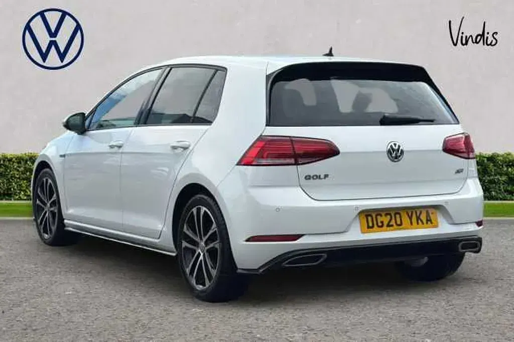 Used VW Golf VII R-line Edition 150 HP (110 kW) 2020 White Hatchback