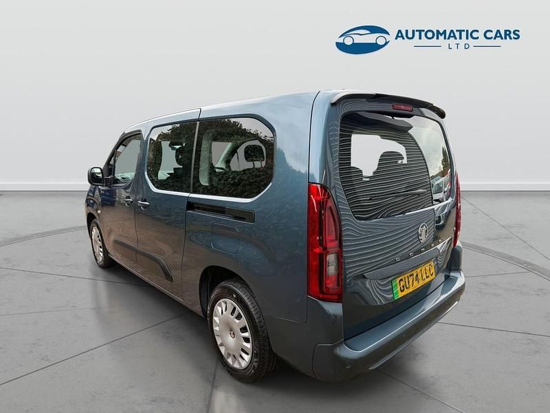 Used Vauxhall Combo Design Edition 100 kW (136 HP) 2024 Blue MPV