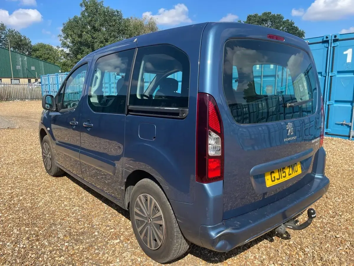 Used Peugeot Partner Tepee S 2015 Blue MPV