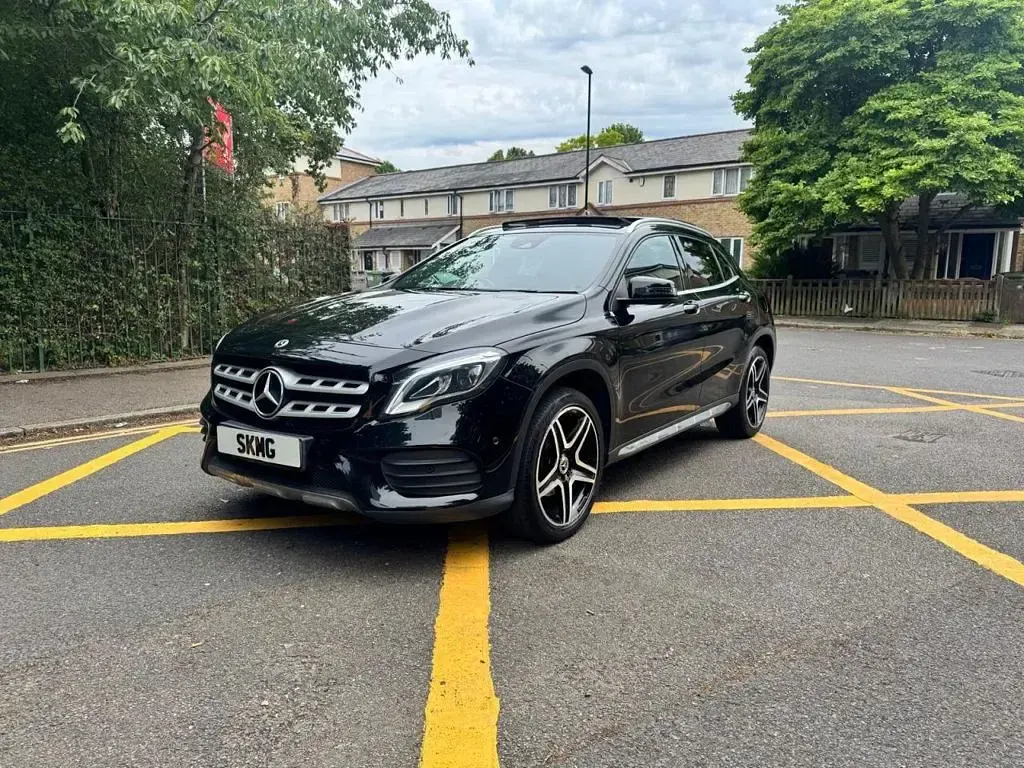 Used Mercedes GLA200 AMG line 156 HP (114 kW) 2018 Black SUV