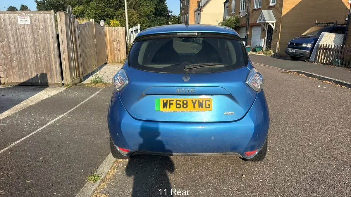 Used Renault Zoe Dynamique 80 kW (109 HP) 2018 Blue Hatchback