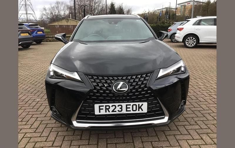 Used Lexus UX 250h 180 HP (132 kW) 2023 Black SUV