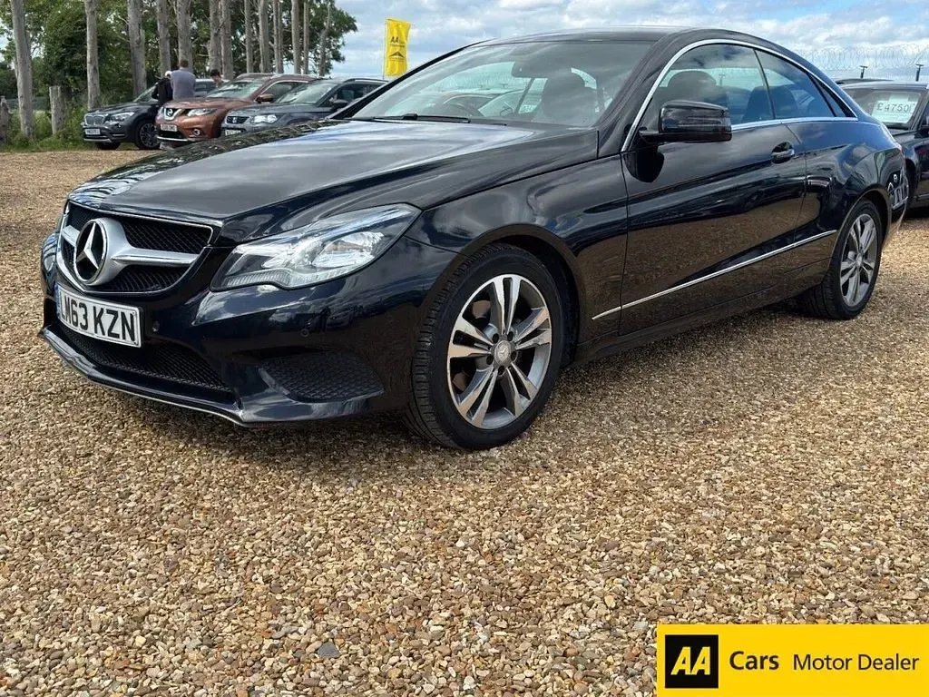 Used Mercedes E220 SE 2013 Black Coupe