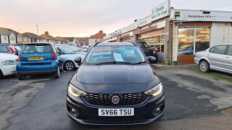 Black Used 2016 Fiat Tipo Easy Plus Estate | £4,995 - Image 1/4