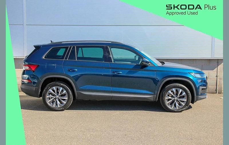 Second-hand Skoda Kodiaq SE Drive 147 CP (108 kW) 2023 Albastru SUV