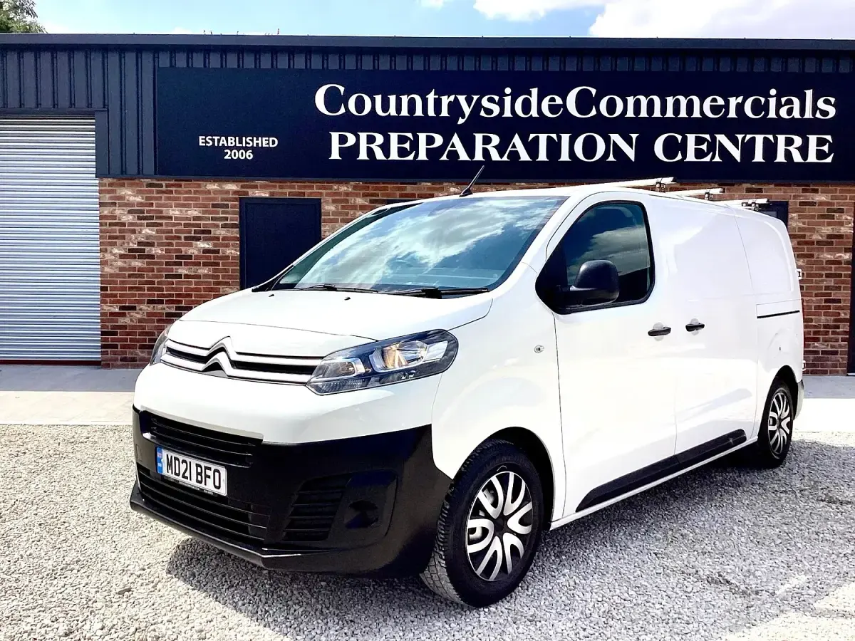 Used Citroën Dispatch 100 HP (73 kW) 2021 White MPV