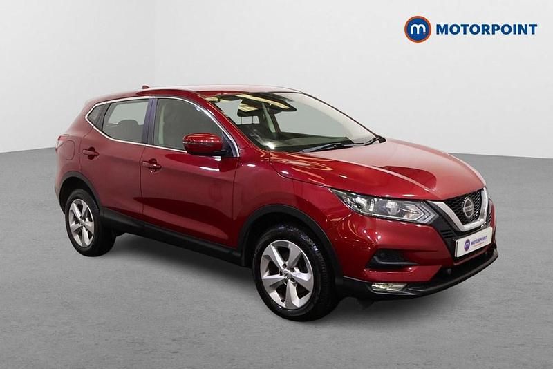 Red Used 2019 Nissan Qashqai Acenta Premium SUV | £11,799 (Good price) - Image 1/4