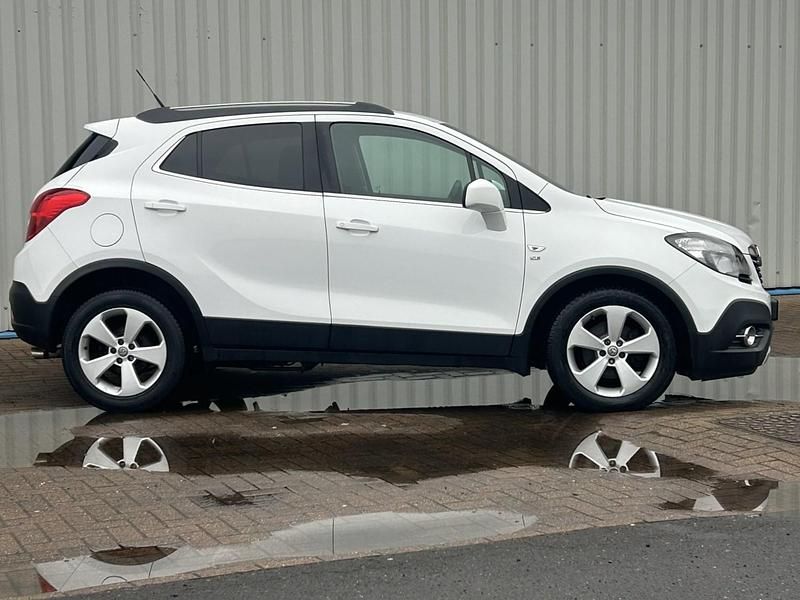 Used Vauxhall Mokka 138 HP (101 kW) 2016 White SUV