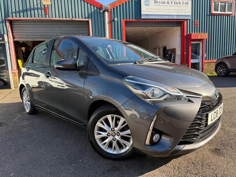 Used Toyota Yaris Hybrid 2018 Grey Hatchback