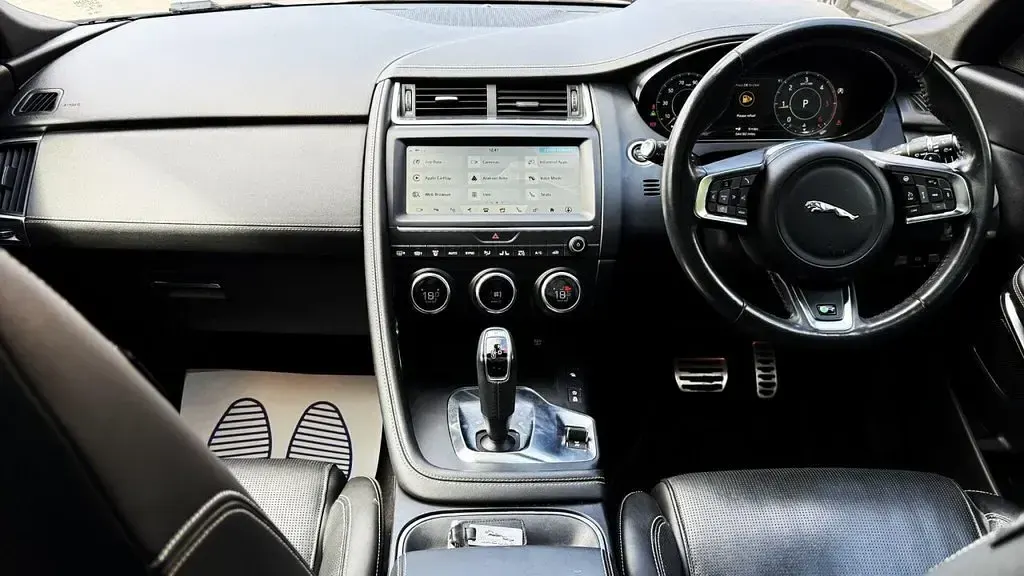 Used Jaguar E-Pace R-Dynamic 2019 Grey SUV