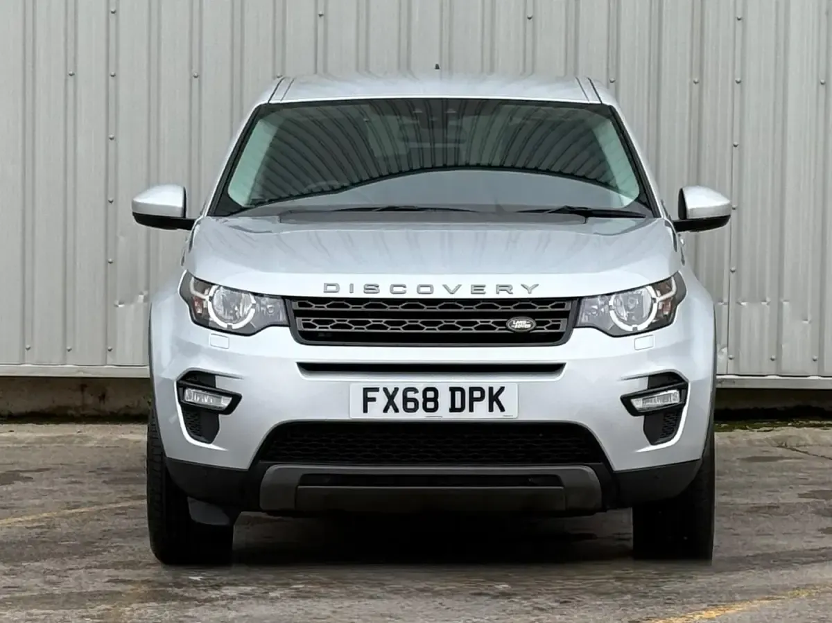 Used Land Rover Discovery Sport SE 180 HP (132 kW) 2025 Silver SUV