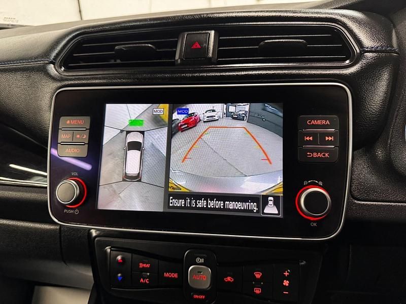 Used Nissan Leaf N-Connecta 110 kW (150 HP) 2021 Grey Hatchback